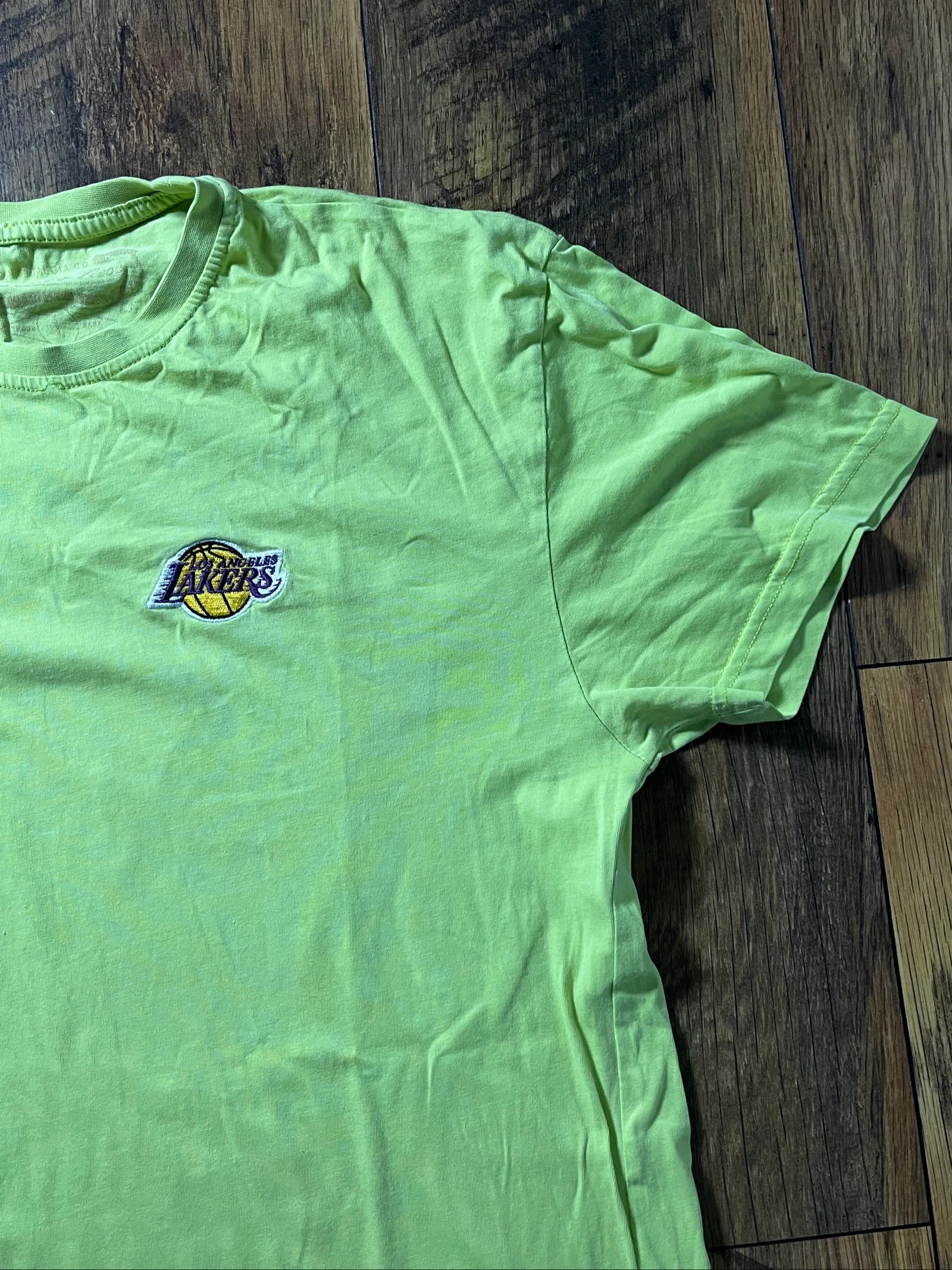 T-shirt Mitchell & Ness geborduurd logo NBA ronde hals - Lakers - maat L - zeer goede staat – photo 5